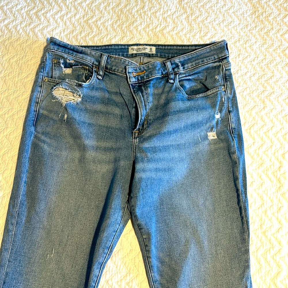 Abercrombie super skinny ankle mid rise size 32/14 regular